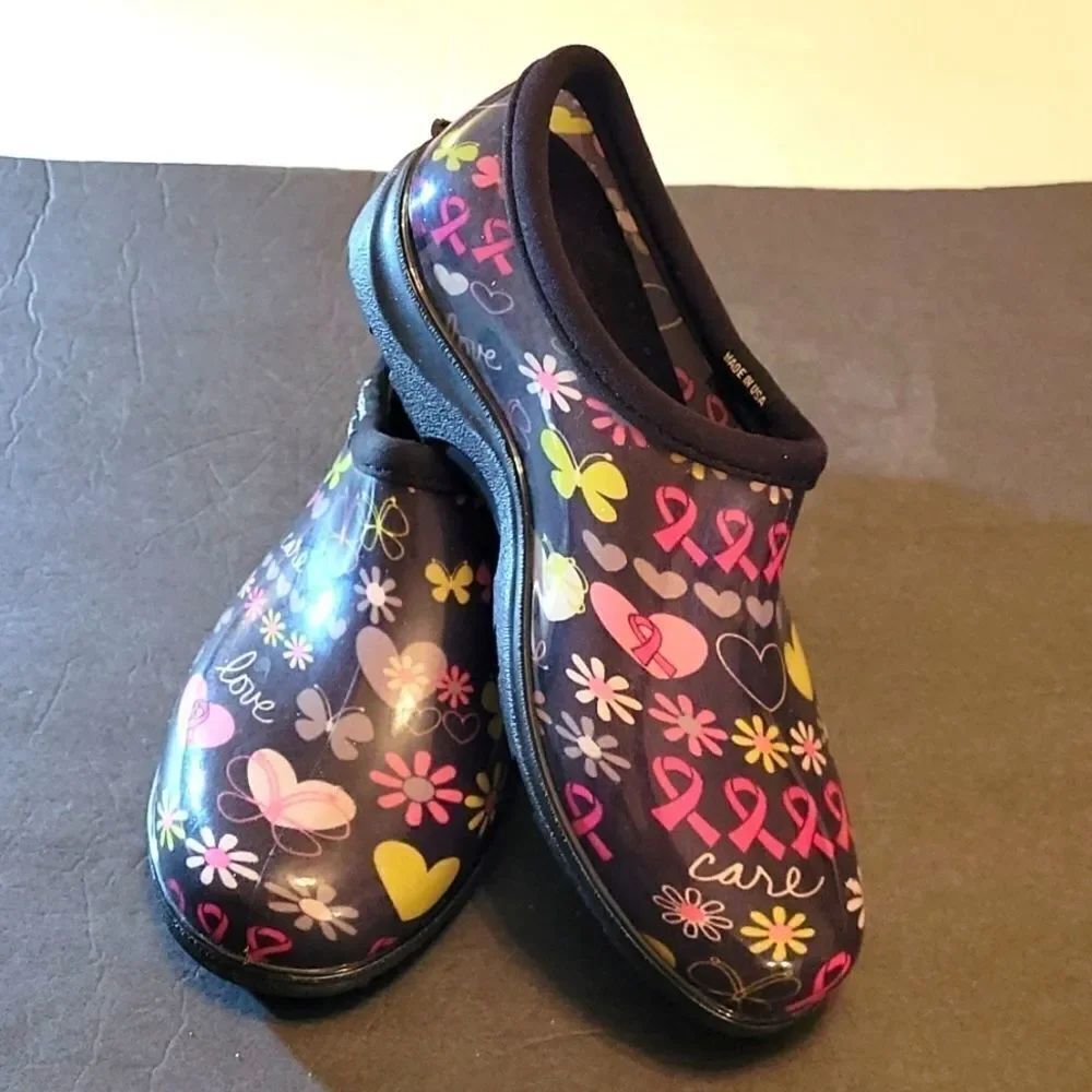 BRAND NEW MULTI-COLOR SLOGGERS PLASTIC CLOG